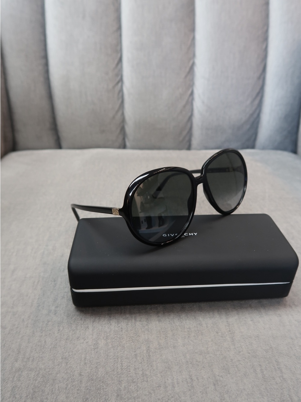 Givenchy Black Round Women's Sunglasses with Dark Lenses